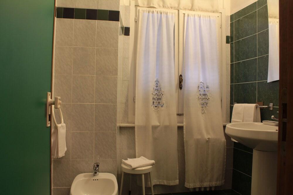 Hotel Montevecchio 3*
