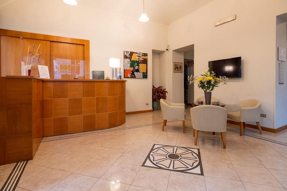 Montevecchio Hotel 3*